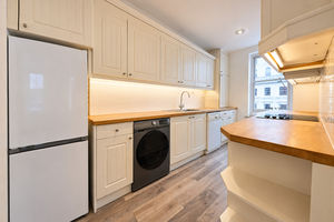 Kitchen shot 2- click for photo gallery